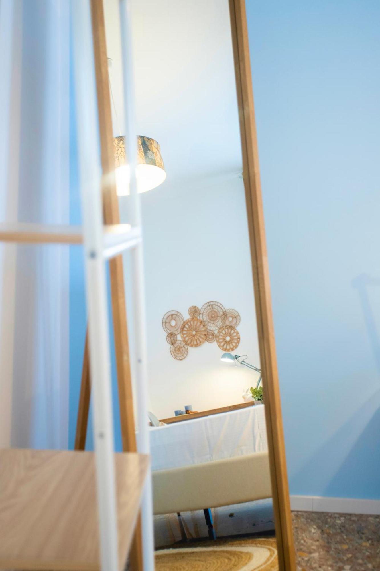 Lejlighed Flora Cozy Flat Close To Metro
