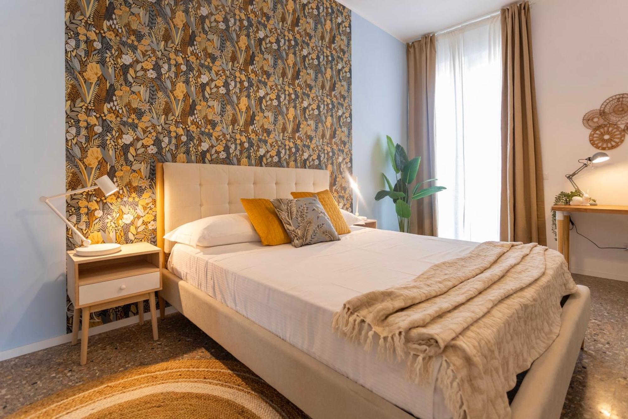 Flora Cozy Flat Close To Metro Apartment *
